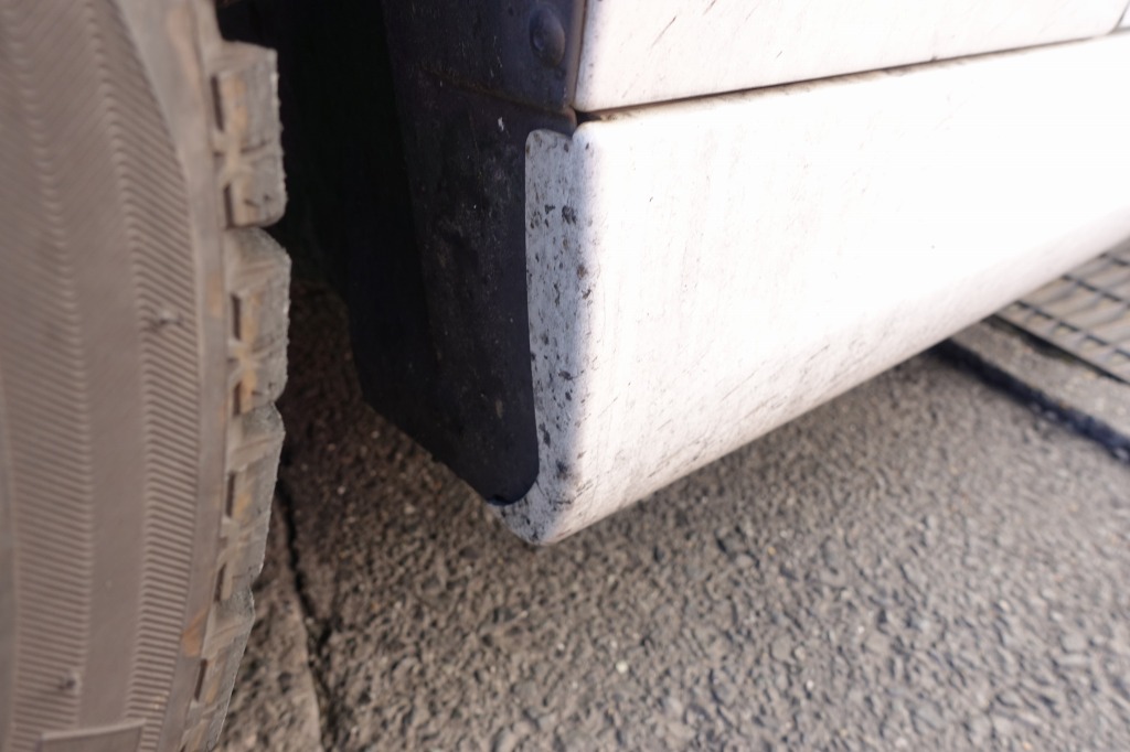 車のピッチタールを簡単に除去する方法 | Yguchi blog
